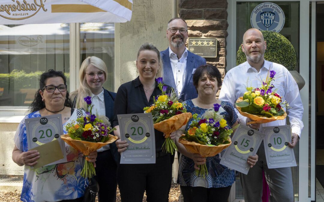 Waldhotel Bärenstein ehrt langjährige Mitarbeitende